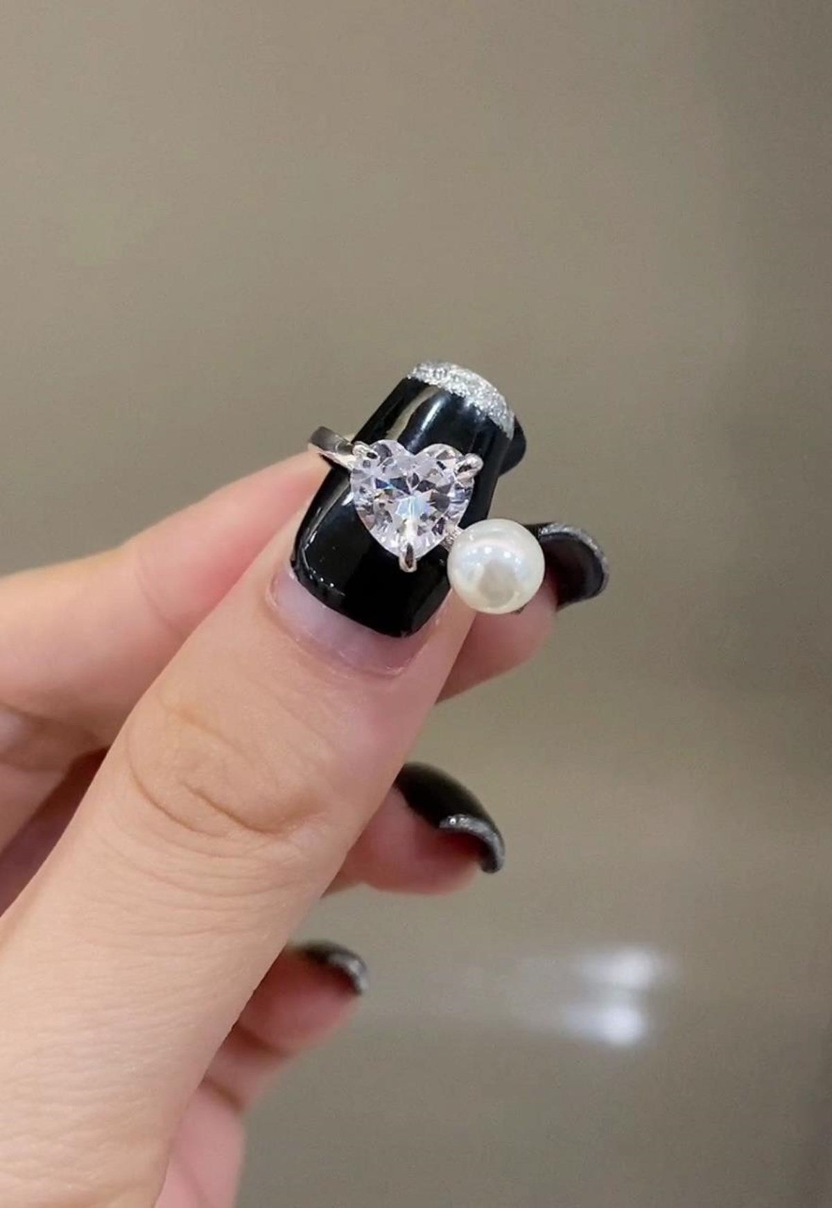 Ariana Pearl Ring