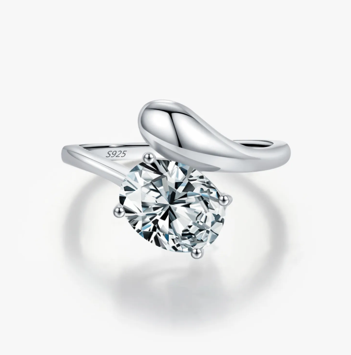 Luna Grace Ring