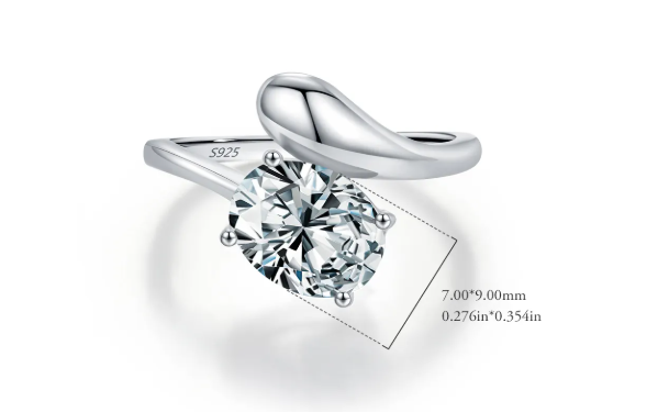 Luna Grace Ring