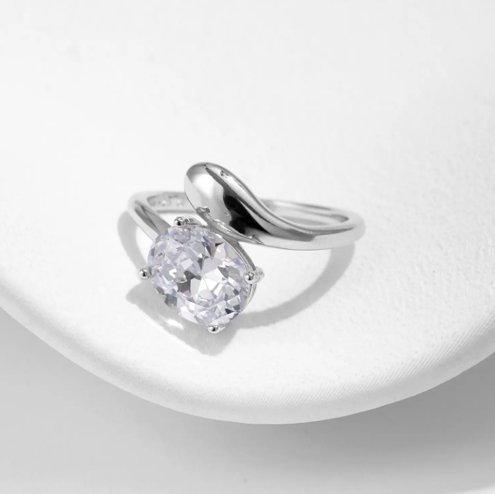 Luna Grace Ring