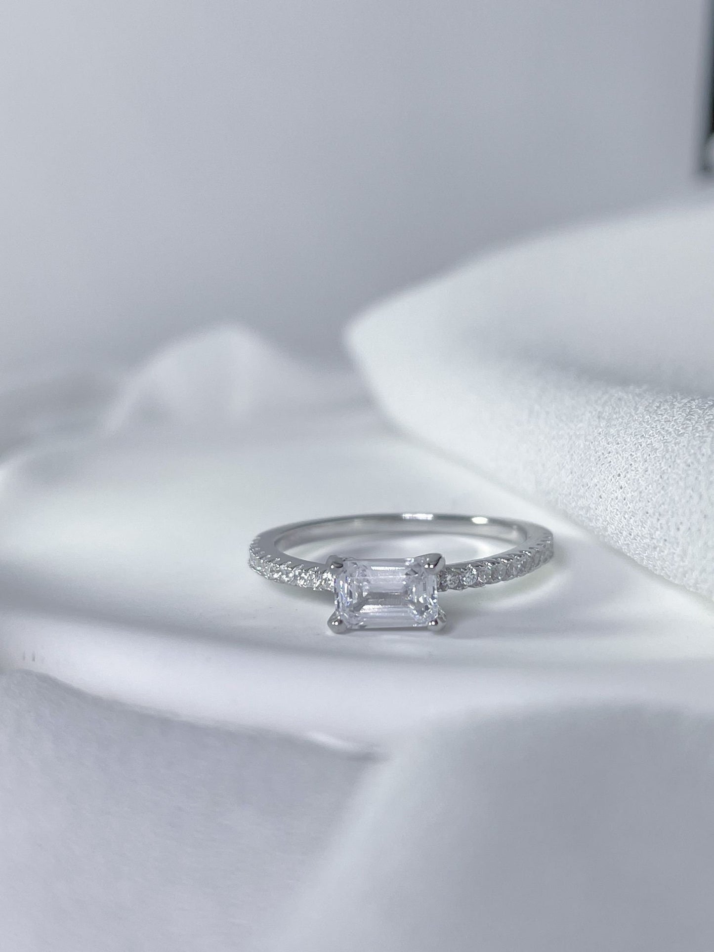 Lunar Ring