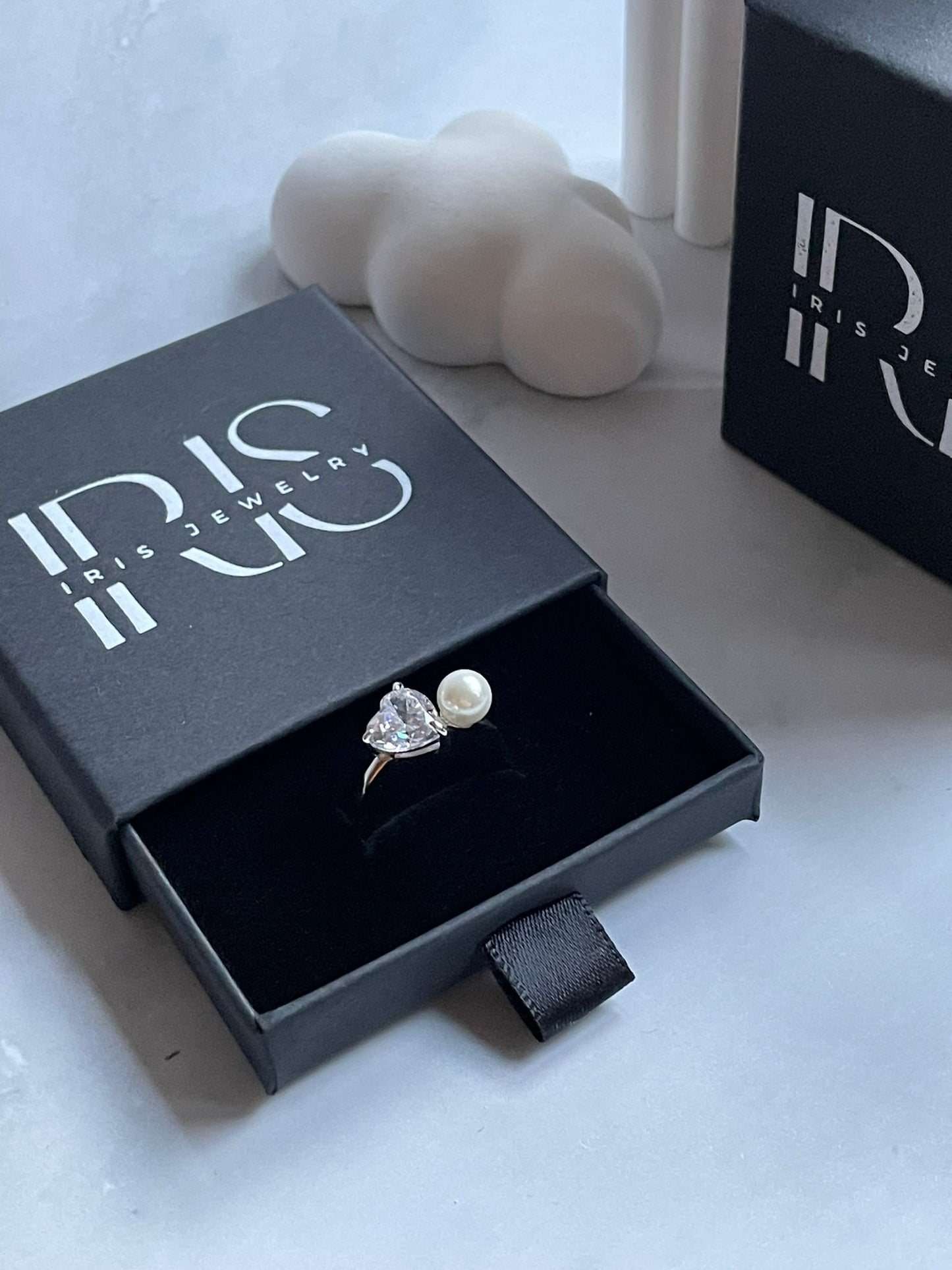Ariana Pearl Ring